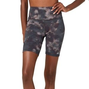 High-Waist Solarized Tie-Dye Biker Short XS